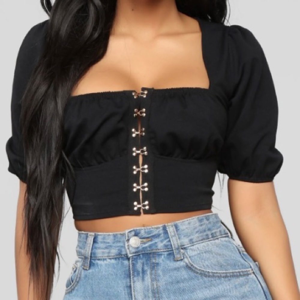 Fashion Nova Got You Hooked Top in Black
